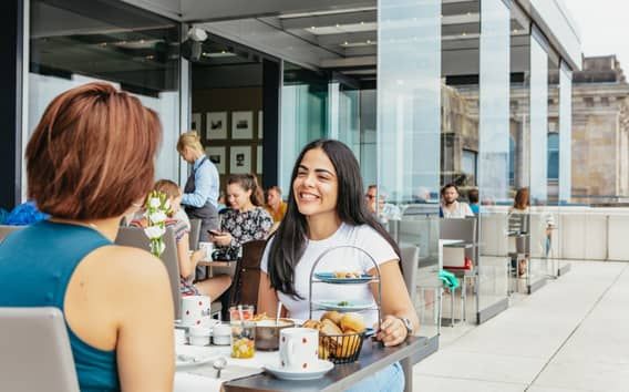 Berlin : Petit-déjeuner sur le toit du restaurant Käfer Reichstag